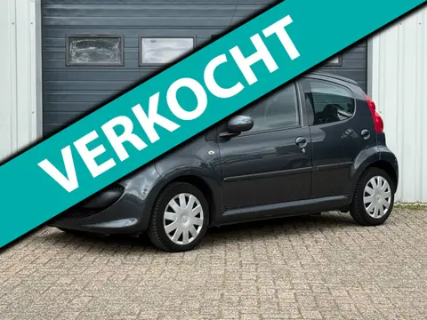 Peugeot 107 1.0-12V XS 5-deurs AUTOMAAT / AIRCO / NAP