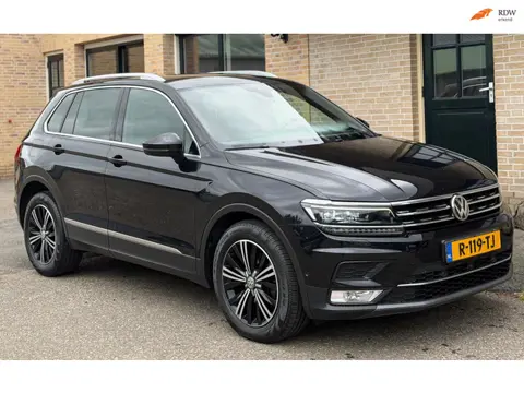 Volkswagen Tiguan 1.4 TSI ACT Business R| VIRTUAL| 360 CAM| LEDER