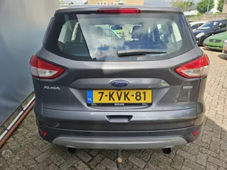 Foto 14 van Ford Kuga 1.6 Titanium NAVI PDC TEL LM LEER TREKHAAK