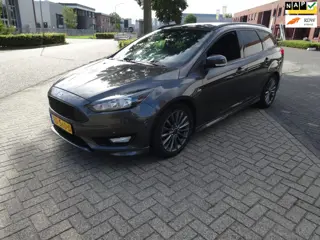 Ford Focus Wagon 1.0 ST-Line/Airco/Navi/Boekjes/APK 28-10-2027