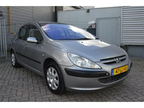 Peugeot 307 1.6-16V XS bj03 airco elec pak trekhaak