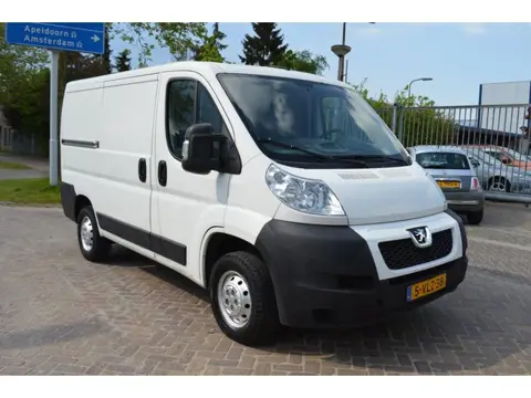 Peugeot Boxer 330 2.2 HDI L1H1 Pro bj11 3zits nette auto goed onderhouden