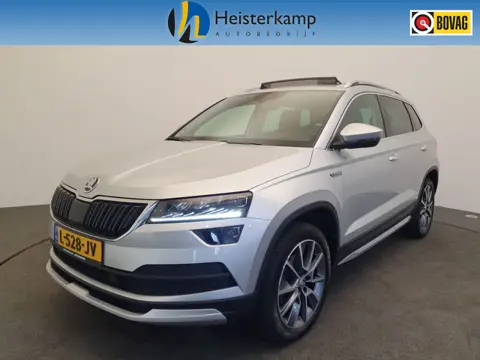Škoda Karoq 1.5 TSI ACT Business Edition ACC, Panoramadak