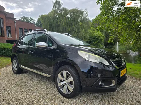 Peugeot 2008 1.2 VTi Allure