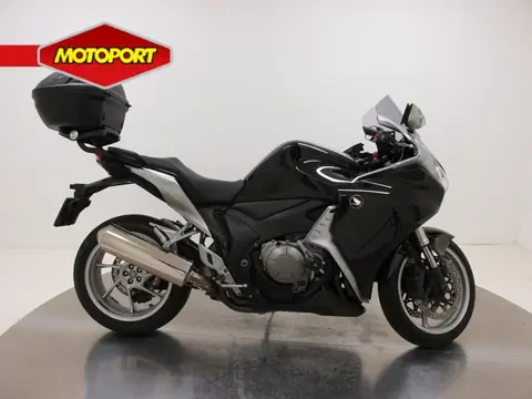Honda VFR1200F (bj 2010)