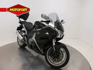 Foto 12 van Honda VFR1200F (bj 2010)