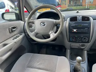 Foto 19 van Mazda Premacy 2.0i Exclusive Airco/APK