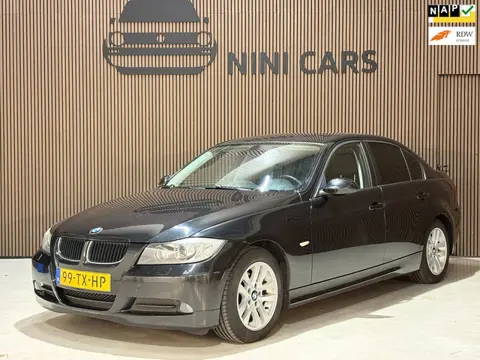 BMW 3-serie 318i Business Line automaat volledig onderhouden NAP