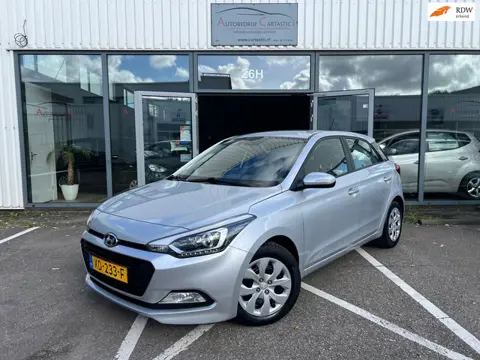 Hyundai I20 1.0 T-GDI Comfort NAVI | CRUISE | CLIMA | CAMERA | PDC | ONDERHOUDEN | NAP | APK |
