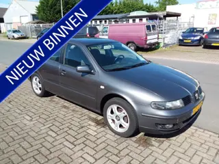 SEAT Toledo 1.6-16V Signo (bj 2002)