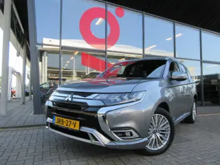 Mitsubishi Outlander 2.4 PHEV Instyle | 4WD | AUTOMAAT | 240 PK | TREKHAAK | DEALER ONDERHOUDEN |