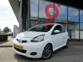 Toyota Aygo 1.0-12V Comfort | AIRCO | DEALER ONDERHOUDEN | LICHTMETALEN WIELEN |