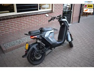 NIU SUPER NETTE Bromscooter UQI GT ELEKTRISCH 3727 KM BJ 2020