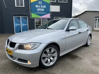 BMW 3-serie 320i Dynamic Executive CLIMA/NAP/PDC/VELGEN