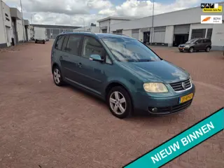 Volkswagen Touran 2.0-16V FSI Highline MOOIE AUTO BEL 0619590613 5 DRS AIRCO