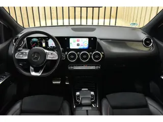Foto 13 van Mercedes-Benz B-klasse 180 Business Solution AMG Trekhaak Panoramadak CarPlay 1e eig. LED Virtual Nw