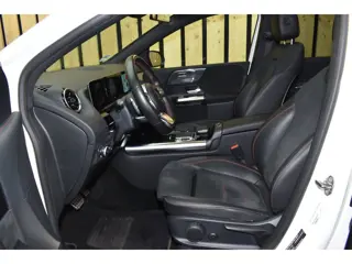 Foto 14 van Mercedes-Benz B-klasse 180 Business Solution AMG Trekhaak Panoramadak CarPlay 1e eig. LED Virtual Nw