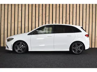 Foto 17 van Mercedes-Benz B-klasse 180 Business Solution AMG Trekhaak Panoramadak CarPlay 1e eig. LED Virtual Nw