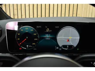 Foto 19 van Mercedes-Benz B-klasse 180 Business Solution AMG Trekhaak Panoramadak CarPlay 1e eig. LED Virtual Nw