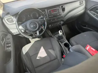 Foto 18 van Kia Carens 1.6 GDi Comfort Pack