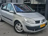 Foto 30 van Renault Grand Scénic 2.0-16V Expression Comfort - Automaat - Trekhaak