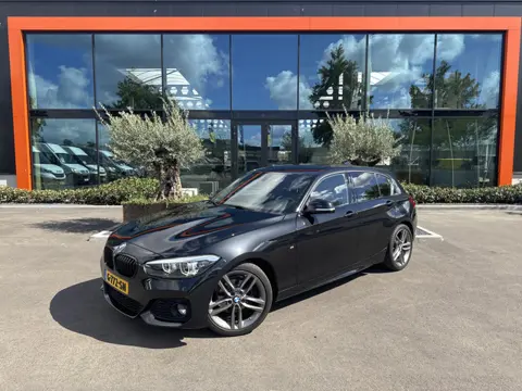 BMW 1-serie 118i Edition M Sport Shadow High Executive. Apple Carplay! Vol onderdhoudshistorie!