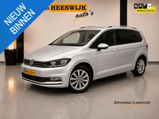 Volkswagen Touran 1.4 TSI Connected Series Pdc | Lmv | Panoramadak | Trekhaak | Keyless