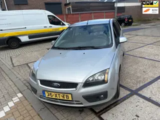 Ford Focus 1.6-16V Futura