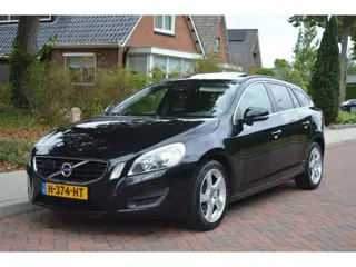 Volvo V60 2.0T Momentum
