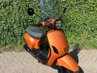 Foto 15 van BTC Riva S Scooter Full Opties BETAAL met in3