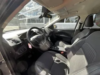 Foto 17 van Ford Kuga 1.5 EcoBoost 175 PK Vignale AUTOMAAT