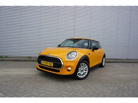 MINI 3-deurs 1.2 One Airco / Stoelverw. / BT / Elektr. ramen / Lm velgen