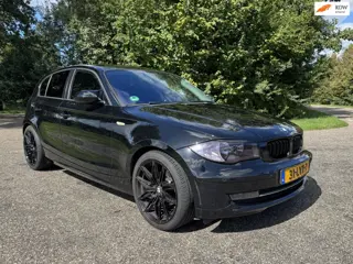 BMW 1-serie 116i Introduction | APK | M velgen | Nette wagen
