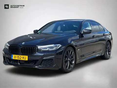 BMW 5-serie 545e xDrive High Executive M-SPORT (Dealer OndH, Navi Pro, Camera, Stuur&StoelVerW, Adda