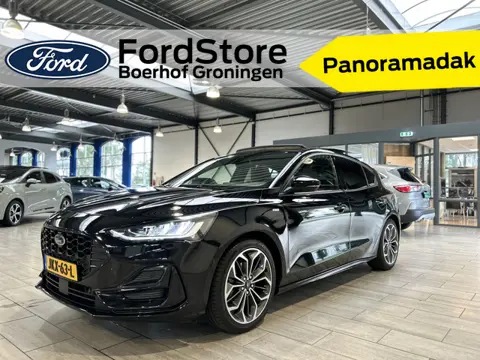 Ford Focus EcoBoost Hybrid 155pk ST-Line X | Trekhaak | Pano | BLIS | Adapt. Cruise | Winterpack | 1