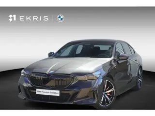 BMW 5 Serie Sedan 530e | M Sportpakket Pro | Harman Kardon | Driving Assistant Plus | Stuurwielrand 