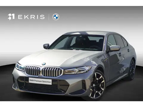 BMW 3 serie Sedan 318i M Sportpakket | Trekhaak | High Executive | Comfort Pack | Innovation Pack
