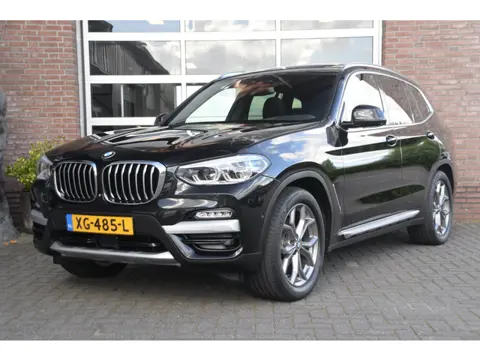 BMW X3 XDrive20i High Executive | Pano | 360 Camera | Trekhaak | Orig. NL | Head UP |
