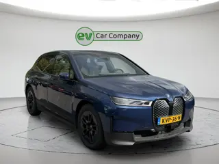 Foto 13 van BMW IX xDrive50 Executive 112 kWh | SOH 96% | Panoramadak | Harman Kardon | Memory Seats | Trekhaak