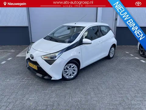 Toyota Aygo 1.0 VVT-i x-play , Automaat, Origineel NL