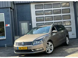 Volkswagen Passat Variant 2.0 TDI Highline BlueMotion | Clima | Pano | DSG | Leer