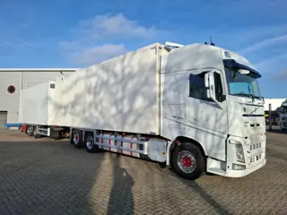 Foto 20 van Volvo FH4-500 / RETARDER / I-SAVE / XL / VEB+ / I-PARKCOOL / ACC / LWDS / 2XTHERMOKING UT1200 / 2X O