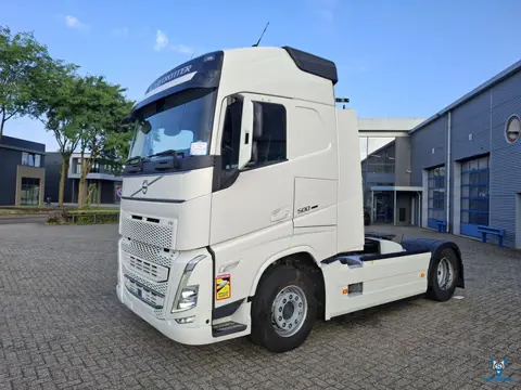 Volvo FH5-500 / VEB+ / 607007 KM / I-PARKCOOL / NB CHASSIS / DOUBLE TANK / FULL-SPOILER / 2XBED / FR