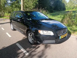 Volvo V70 2.0 140PK (bj 2009)