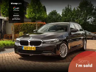 BMW 5 Serie Touring 530e xDrive Trekhaak Elektrisch | Schuifdak | Topstaat! | All-season