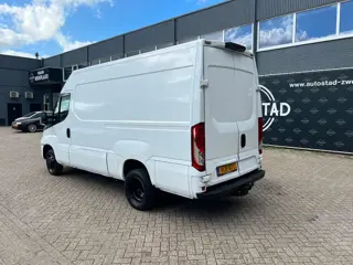 Foto 14 van Iveco Daily 35C14V 2.3 352 L2H2 Euro 6 / NAP / APK / Airco / 3 Zits / Trekhaak