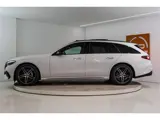 Foto 29 van Mercedes-Benz E-Klasse Estate 300 e Premium AMG 313PK | Pano | Sfeer | Trekhaak | Night | ACC&Dodeho