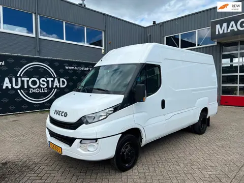 Iveco Daily 35C14V 2.3 352 L2H2 Euro 6 / NAP / APK / Airco / 3 Zits / Trekhaak