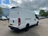 Foto 29 van Iveco Daily 35C14V 2.3 352 L2H2 Euro 6 / NAP / APK / Airco / 3 Zits / Trekhaak