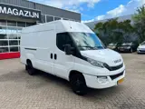 Foto 22 van Iveco Daily 35C14V 2.3 352 L2H2 Euro 6 / NAP / APK / Airco / 3 Zits / Trekhaak